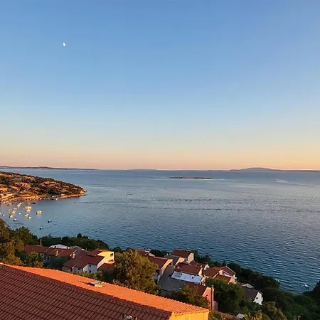 Amazing In Stara Baska * بونات